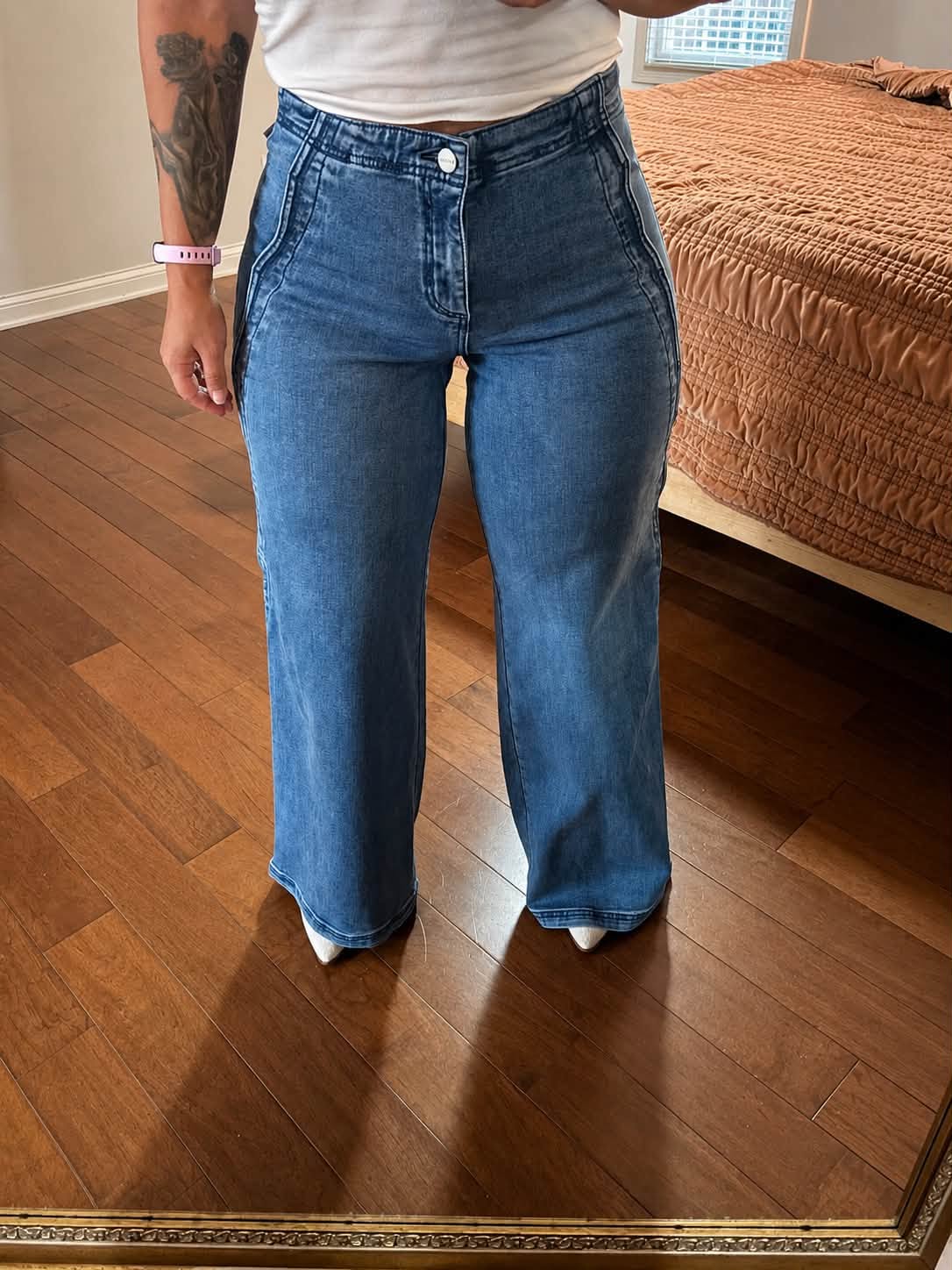 Arabella Risen Scalloped Side Detail Jeans