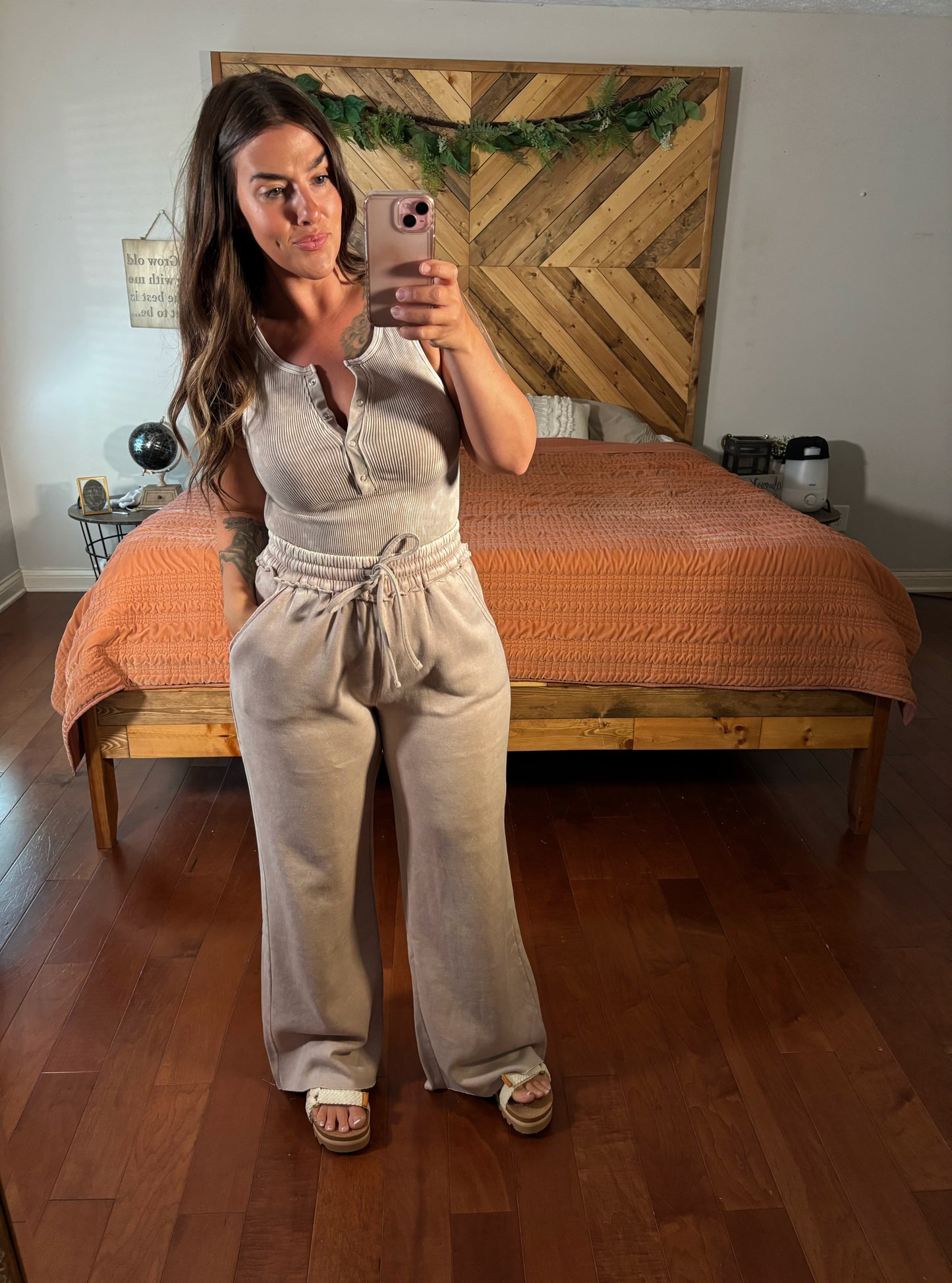 The Perfect Fleece Mineral Wash Pants- Ash Mocha