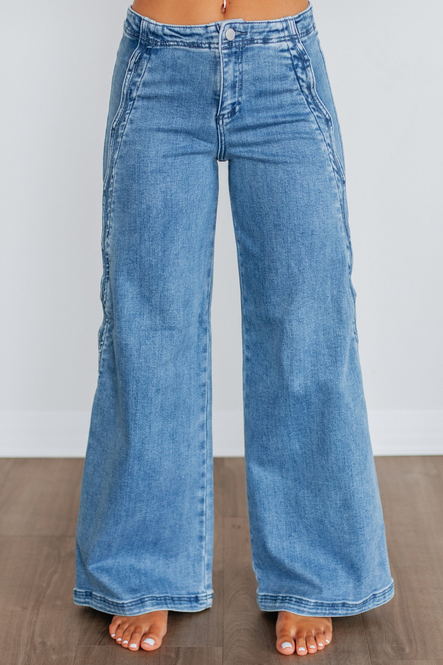 Arabella Risen Scalloped Side Detail Jeans