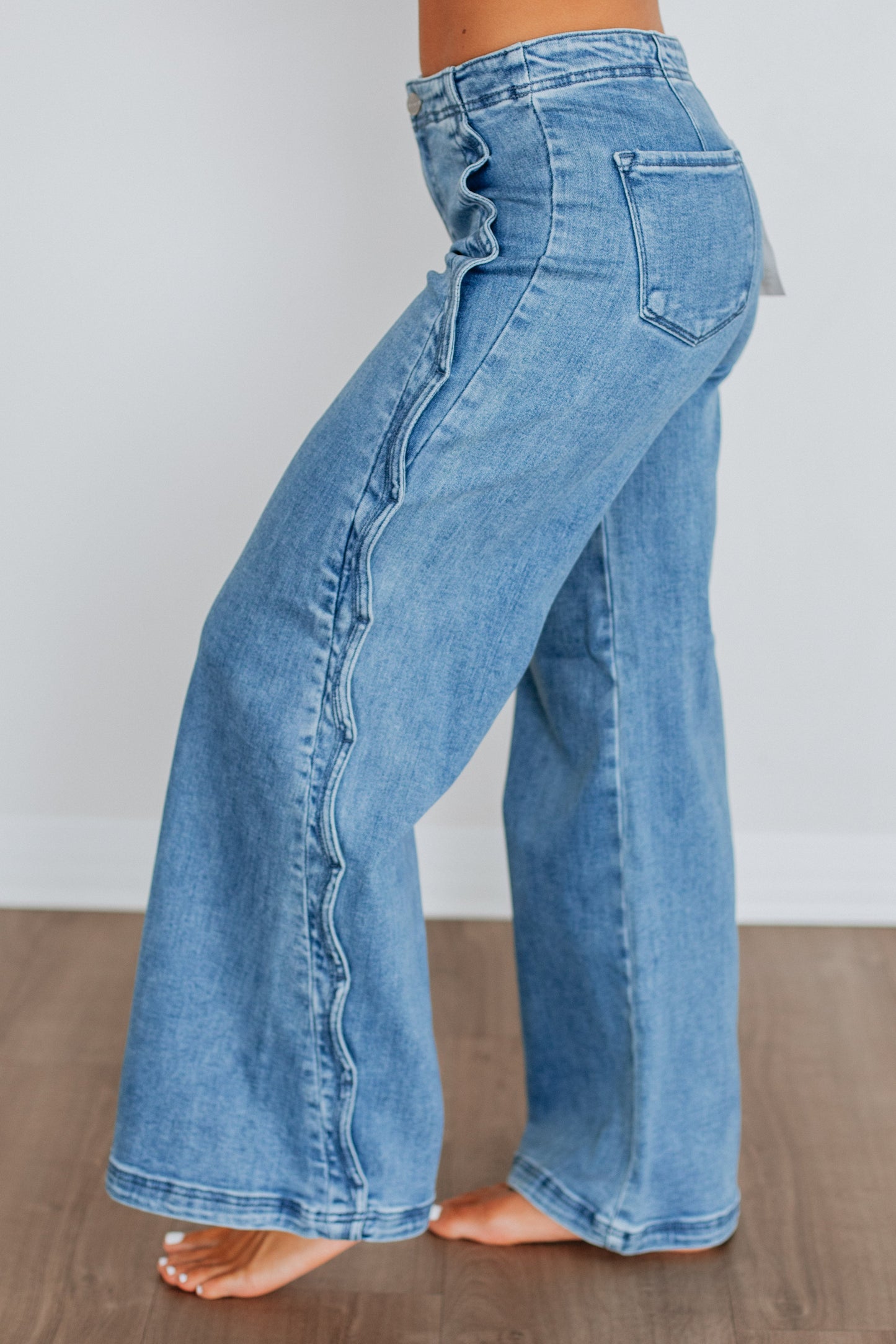 Arabella Risen Scalloped Side Detail Jeans